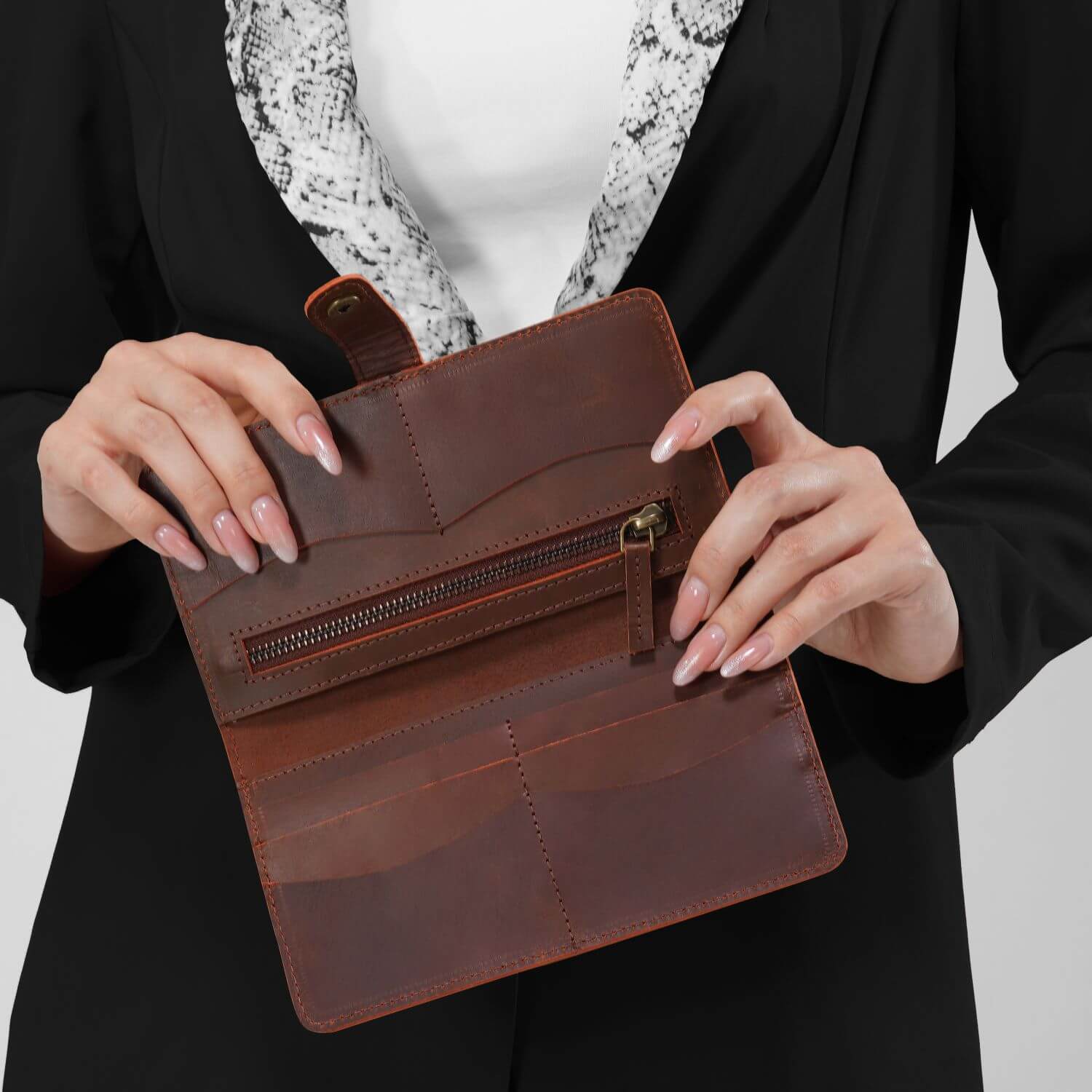 Milan Classic Bi-Fold Wallet | Braun